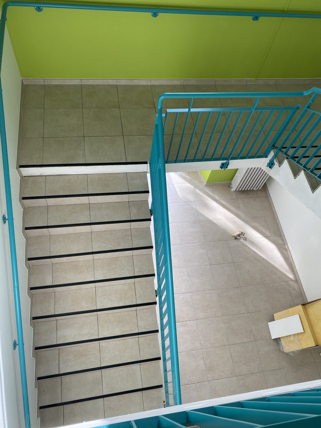Escalier et palier carrelés — Prestige Carrelage